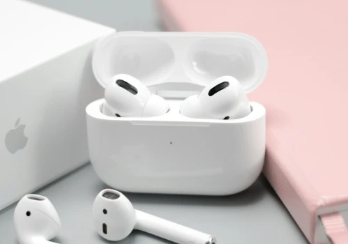Słuchawki Apple z kamerą bliskie premiery. Znamy konkretne zastosowanie obiektywu
