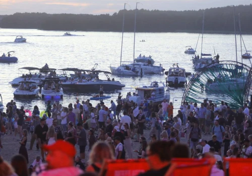 Mimo sporów i krytyki Olsztyn stawia na „Greena”. XIII edycja festiwalu ponownie nad Ukielem. Znamy datę