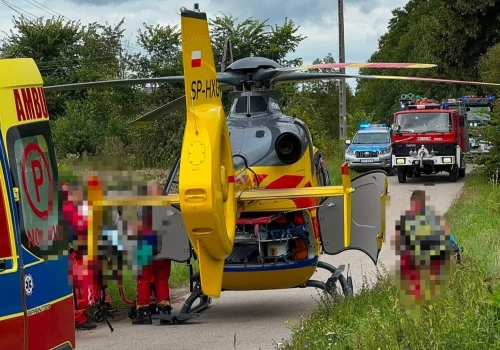 9-latek wpadł do otworu z wystającymi prętami. Do szpitala zabrał go śmigłowiec LPR