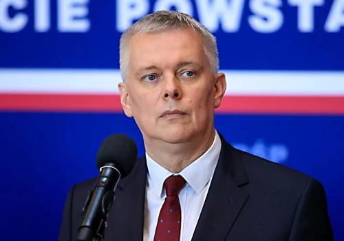 Asystentka ministra Siemoniaka dostała 172 tys. zł pomocy po powodzi