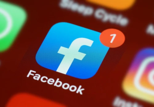 Afera wokół reklam na Facebooku. Kondracki: system jest dziurawy