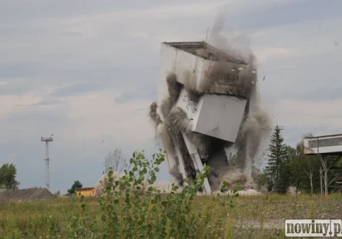 Skip byłej KWK Jas-Mos runął. Użyto 50 kg dynamitu