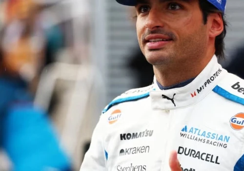 Carlos Sainz zostaje w Williamsie. Podpisał nowy wieloletni kontrakt