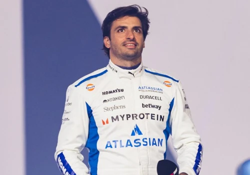 Carlos Sainz podpisuje wieloletnie przedłużenie kontraktu z Williamsem i staje się jednym z najlepiej opłacanych kierowców F1