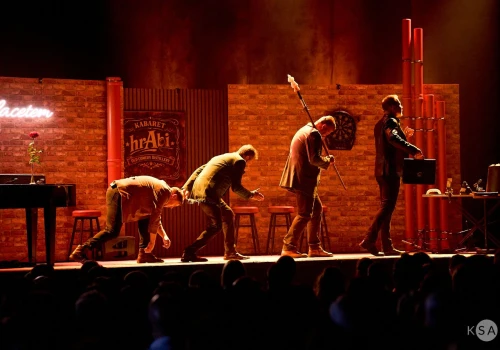 Kabaret hrAbi wraca do Krakowa. Nowy program „Być Facetem” w Klubie Studio
