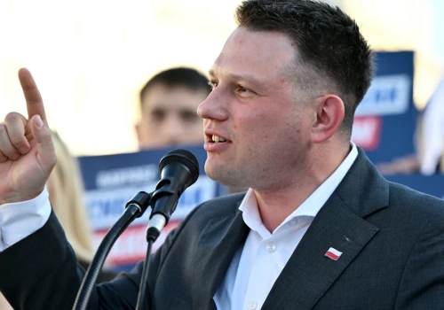 Sławomir Mentzen krytykuje rządowy pakiet podatkowy. 
