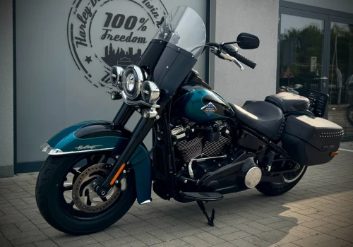 Harley-Davidson Heritage Classic: turystyczny cruiser nieskalany przesadą
