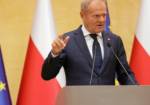 Tusk pytany o inwigilację w ABW za czasów Święczkowskiego. 