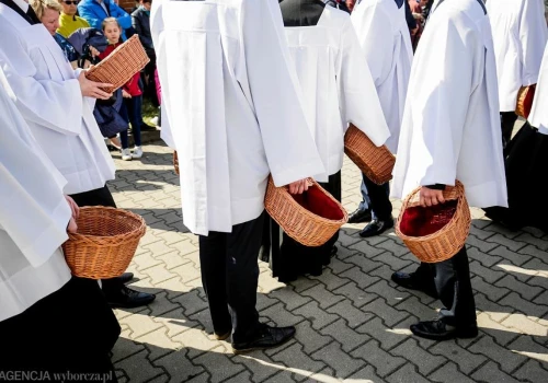 Nowy podatek zastąpi Fundusz Kościelny? Trwają prace, ale jest haczyk