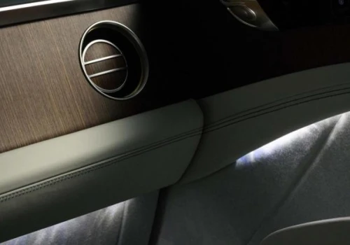 Bentley rezygnuje ze skóry. Pierwszy elektryk marki stawia na nietypowe materiały