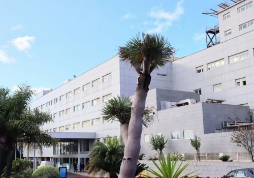 Rusztowanie spadło na kobietę w Santa Cruz de Tenerife. Ranna 26-latka