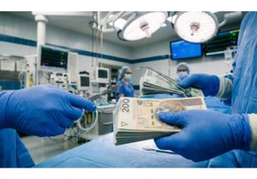 Prawie 8 tys. zł w godzinę. Szpital ujawnił, ile płaci za pracę na NFZ
