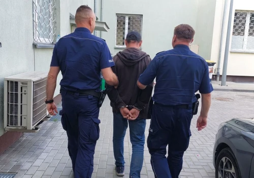 53-latek zabrał samochód znajomego. Miał ponad 3 promile i nie posiadał uprawnień