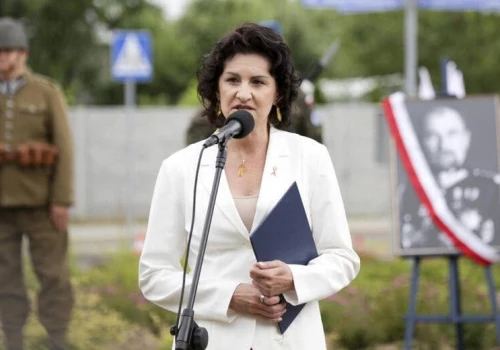 Radna ze Słupska szczerze o policjantkach. „Te dziewczyny wyglądają jak z Muppet Show”