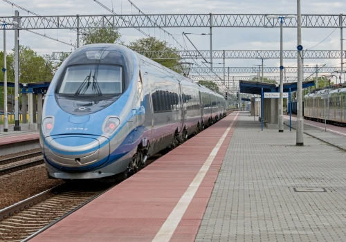 Pendolino z prędkością 250 km/h. Historyczny krok na Centralnej Magistrali Kolejowej