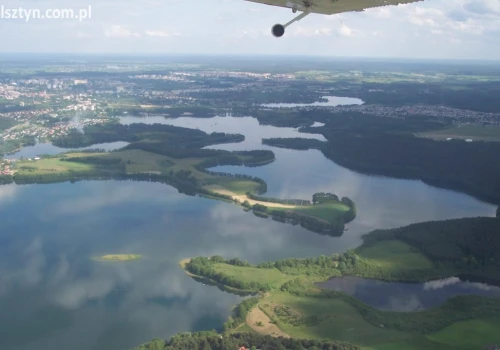 Wiosną nie wyszło. Teraz bon turystyczny wraca pod nową nazwą. Czy jesienny start obędzie się bez wpadki?