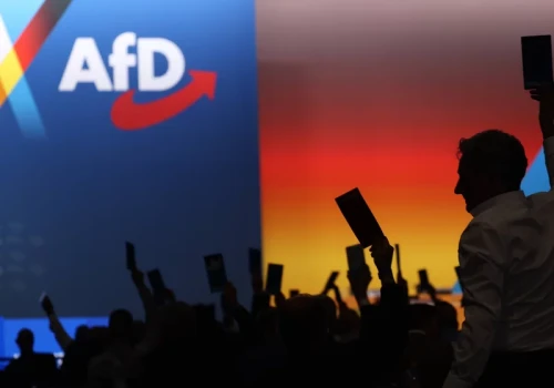 Niemcy przeciw premierowi z AfD. Partia ma jednak rekordowe poparcie