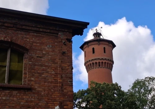 Zabytkowa wieża ciśnień i historyczny prom. Świnoujście walczy o miliony euro