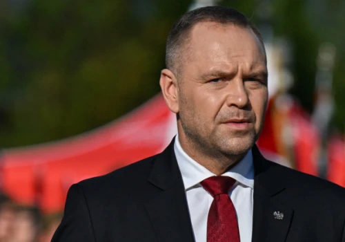 „Stanął po stronie szarlatanów”. Reakcje po decyzji prezydenta