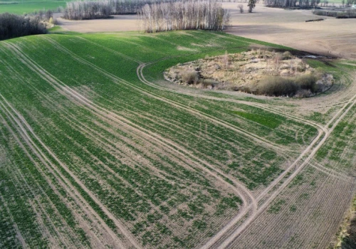 131 ha, własne jezioro i ogromny dom. Gospodarstwo wystawione za niemal 7 mln zł