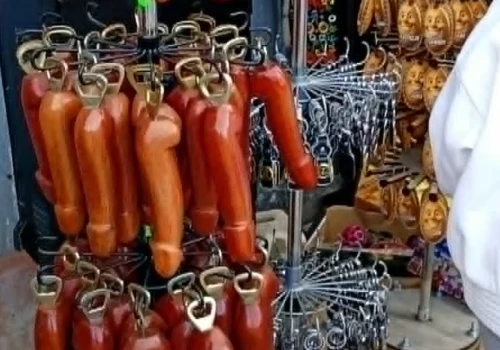 Penisowe otwieracze zamiast Ducha Gór. Wszechobecne brainroty. Karkonosze zalewa turystyczna tandeta.