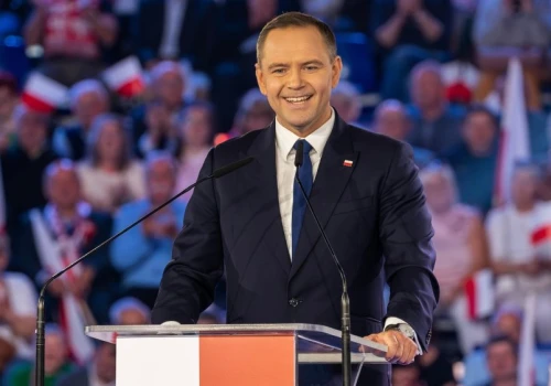 Karol Nawrocki zawetował ważną ustawę. Cztery kursy dziennie miały być obowiązkowe