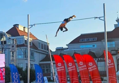 Rekord Kataru nowym rekordem „Tyczki na molo”. Światowy wynik na Skwerze Kuracyjnym