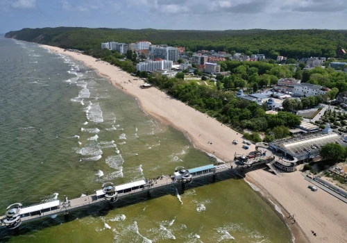 Nadpalone ciało mężczyzny znaleziono na promenadzie w Międzyzdrojach