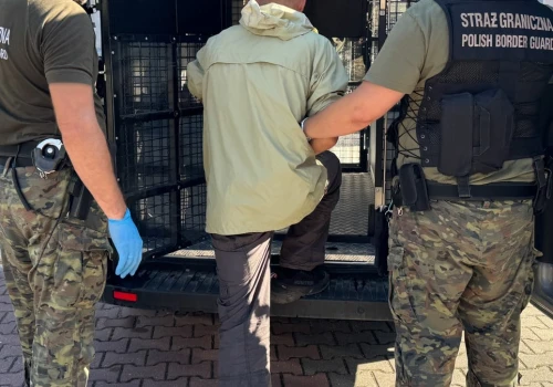 Nie mieli prawa legalnie przebywać w Polsce. Czterech cudzoziemców musi wyjechać