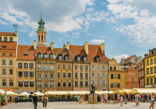 Szukał wad Polski przez kilka dni. Odpowiedź Polaków go zaskoczyła