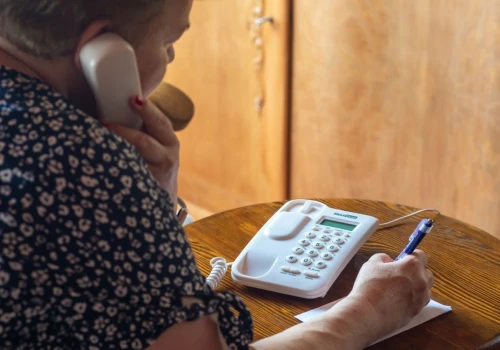 Seniorzy dostali taki telefon w środku nocy. Rano stracili niemal 240 tys. złotych