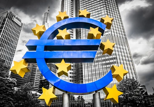 PMI strefy euro bije oczekiwania – przemysł najsilniejszy od 51 miesięcy, a Niemcy ciągną wzrost