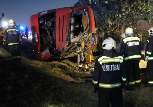 Ciała ofiar katastrofy autokaru na Węgrzech wkrótce wrócą do Polski. Zapowiedziano sekcje zwłok
