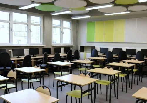 W poniedziałek 24 sierpnia rozpocznie się matura 2026 w terminie poprawkowym. CKE opublikowała już także harmonogram matury i egzaminu ósmoklasisty w 2027 roku