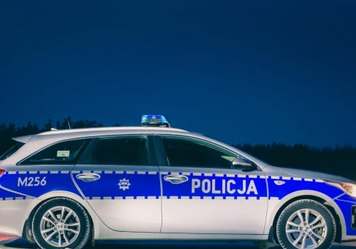 Nocą włamał się do stodoły. Ukradł paliwo i podnośnik