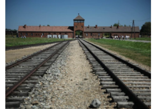 Muzeum Auschwitz otrzymało w użytkowanie ponad 3 hektary - powstanie tam nowe wejście