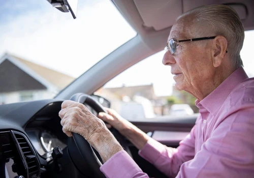 Prawo jazdy dla seniora. Masz 85 lat? Nie wjedziesz na autostradę. Sensacyjny pomysł we Włoszech