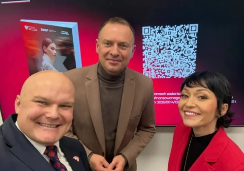 Ministerstwo sportu odcina się po raz kolejny od raportu. Pokazało nowe dokumenty