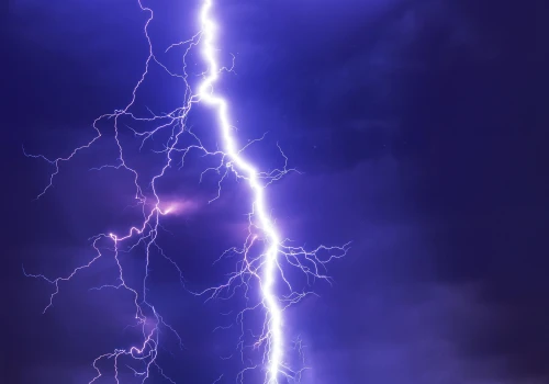 Znów burze w Łódzkiem i nie tylko. IMGW wydał ostrzeżenia