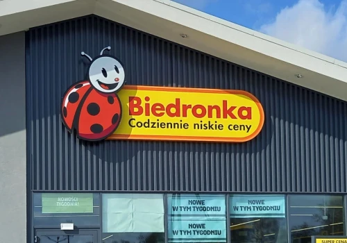 Biedronka rusza z promocjami na weekend. 2+2 gratis to dopiero początek