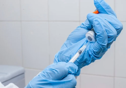 Skuteczność szczepionki można przewidzieć przed szczepieniem? Pomóc może analiza przeciwciał i AI