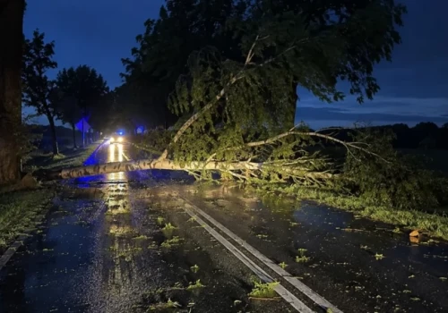 Pogoda znów daje się we znaki. Nocne nawałnice to nie koniec problemów