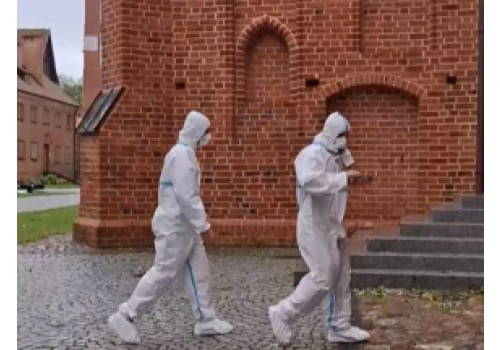 Naukowcy zeszli do krypty kanoników w poszukiwaniu szczątków wuja Mikołaja Kopernika (wideo)