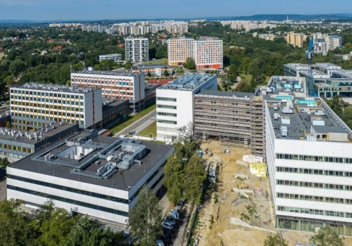 Nowy gmach UJ CM dla 3 tys. osób. W Prokocimiu powstają laboratoria i sale dydaktyczne (Galeria)