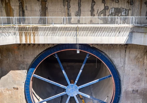 35-tonowy pierścień w tunelu pod Łodzią - zamontowany