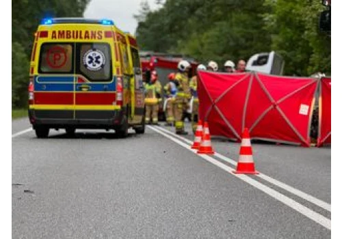 Tragiczny wypadek pod Chodzieżą. DK11 zablokowana