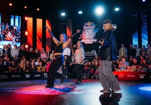 Rynek Podgórski zamienił się w wielki parkiet. Aleks zwycięzcą Red Bull Dance Your Style Poland 2026