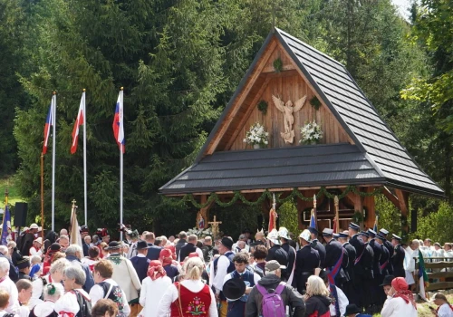 Trzy narody spotkały się na Trójstyku. Kościół w Jaworzynce-Trzycatku został sanktuarium