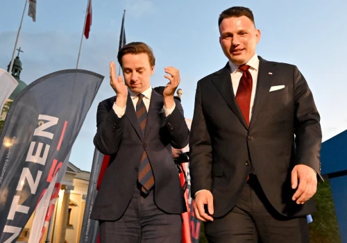Nikt z PiS-u. Kto byłby najlepszym premierem z prawicy?