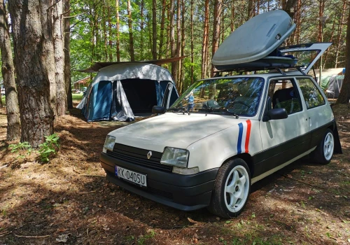 Aby Polska rosła w siłę: PRL mógł wybrać Citroëna albo przyszłe Renault 5. Ostatecznie postawił na Fiata 126P